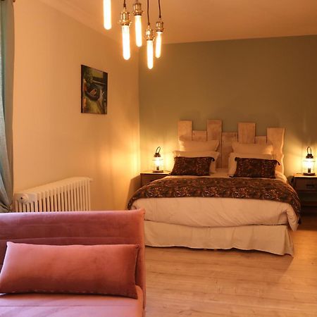 Logis De Pierre Levee Bed & Breakfast Bessines ภายนอก รูปภาพ