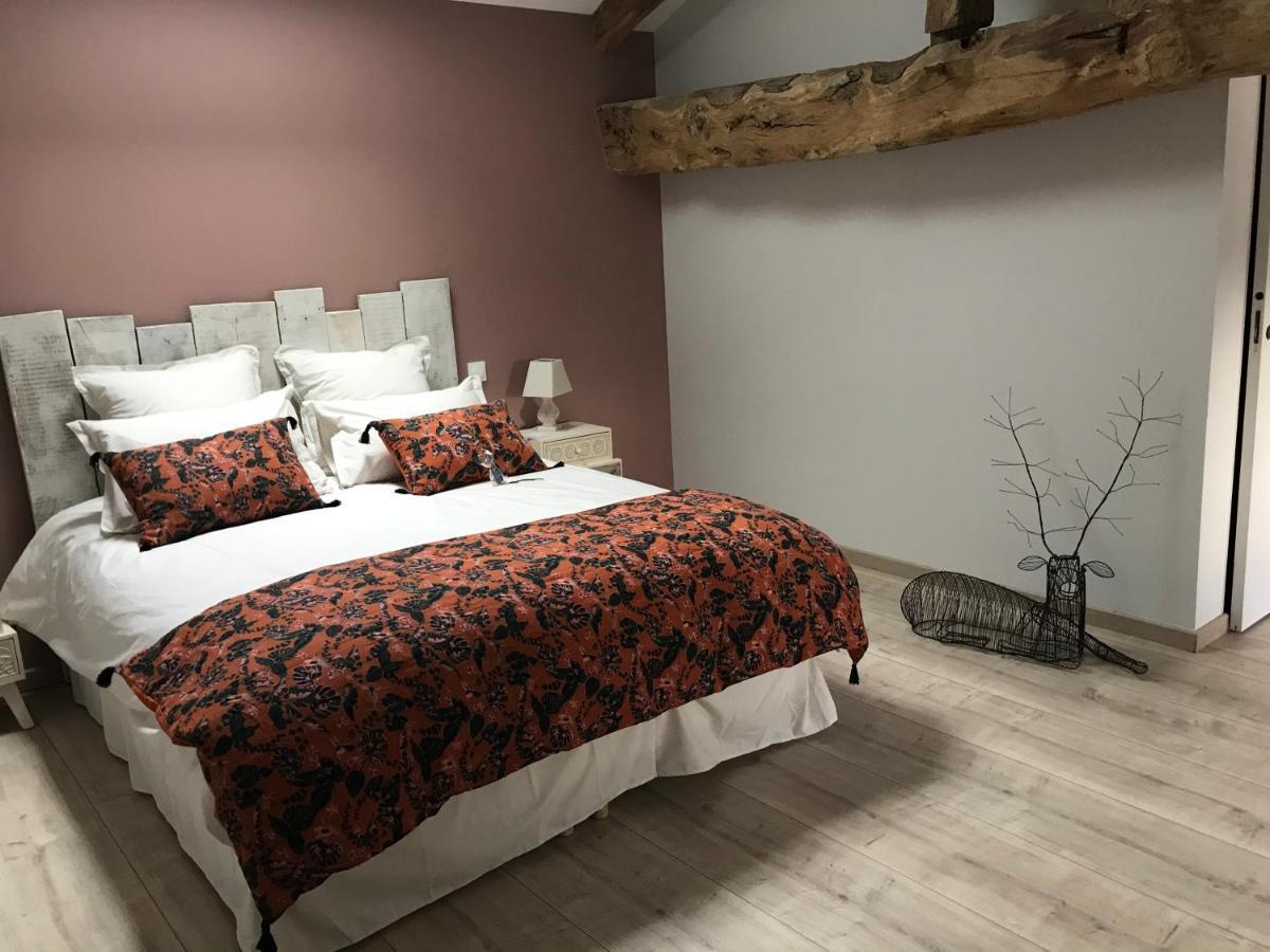 Logis De Pierre Levee Bed & Breakfast Bessines ภายนอก รูปภาพ