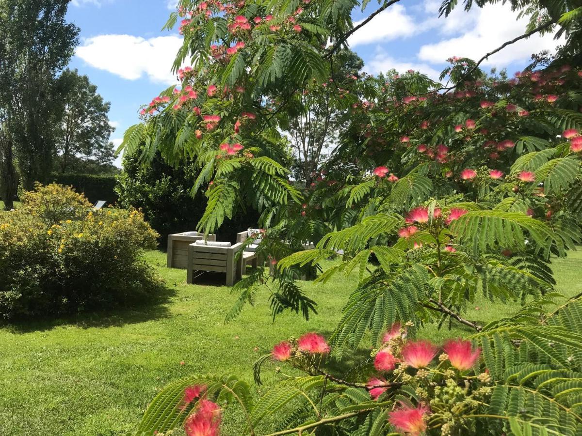 Logis De Pierre Levee Bed & Breakfast Bessines ภายนอก รูปภาพ
