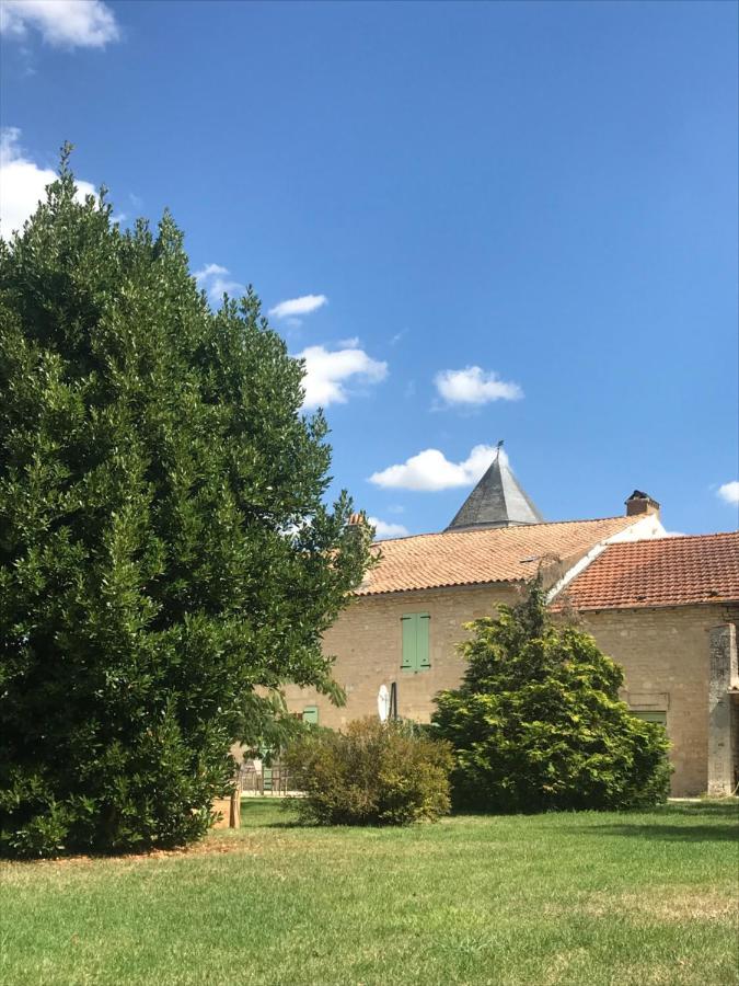 Logis De Pierre Levee Bed & Breakfast Bessines ภายนอก รูปภาพ